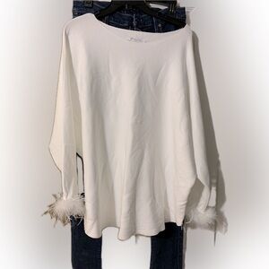 NWOT Siani Milano Light Knit Sweater  w/Feather Details